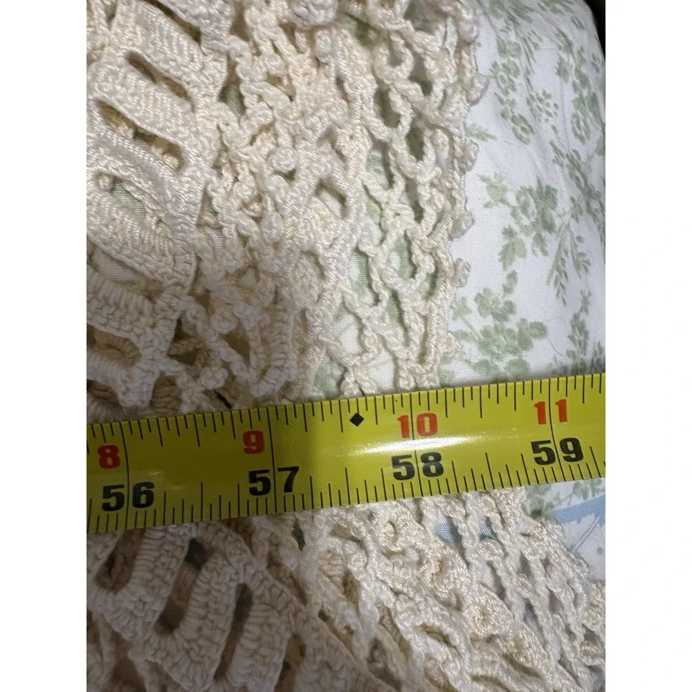 Vintage Hand Crocheted‎ Tablecloth/Coverlet 58